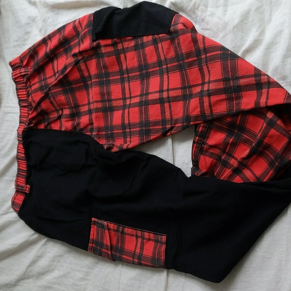 Cargo pants - Picture 2 of 3